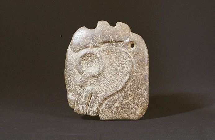 アチャ（儀礼用石斧）